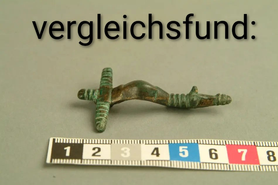 Germanische Kreuzfibel aus Bronze