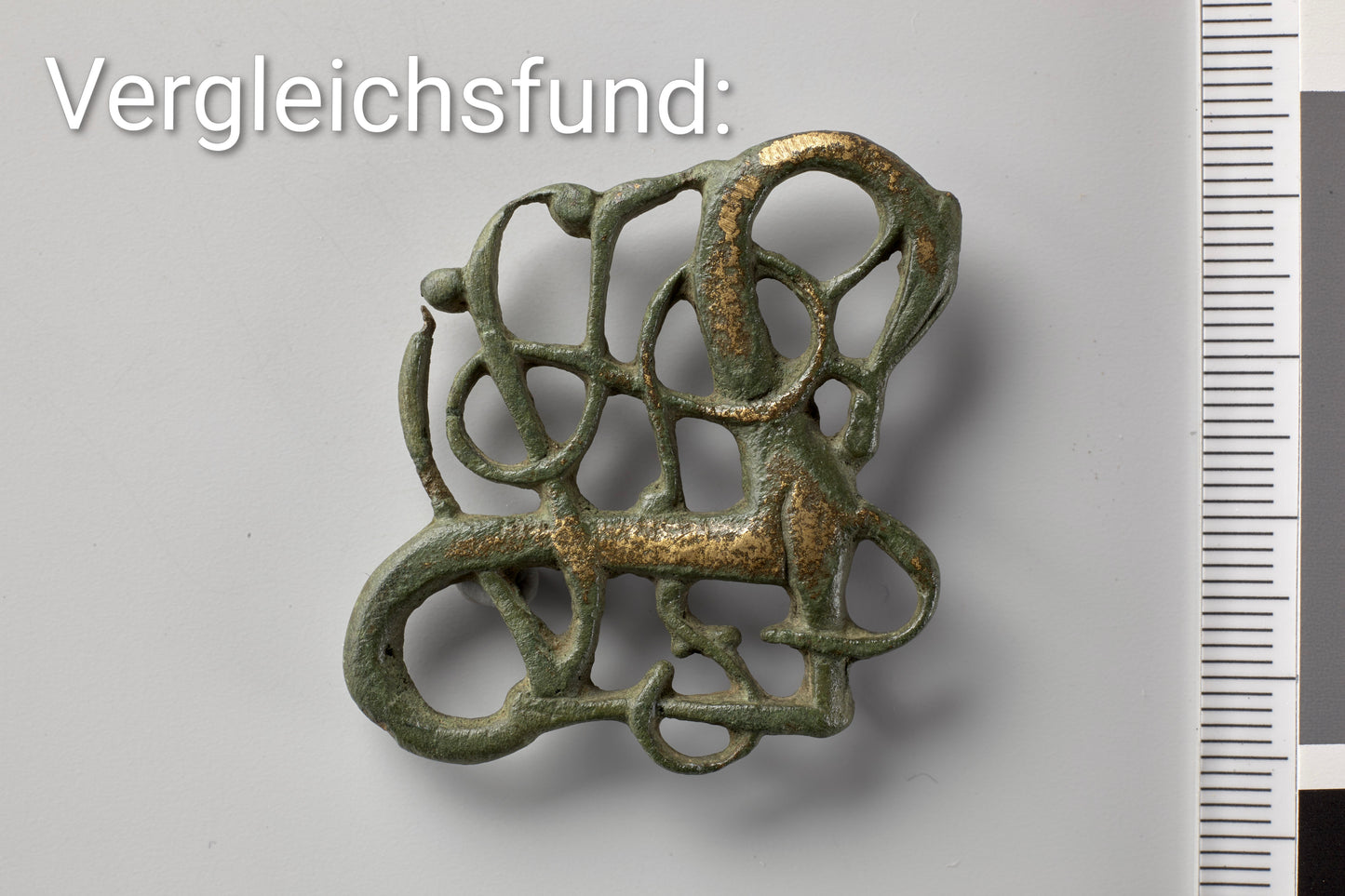 Brosche im Urnesstil