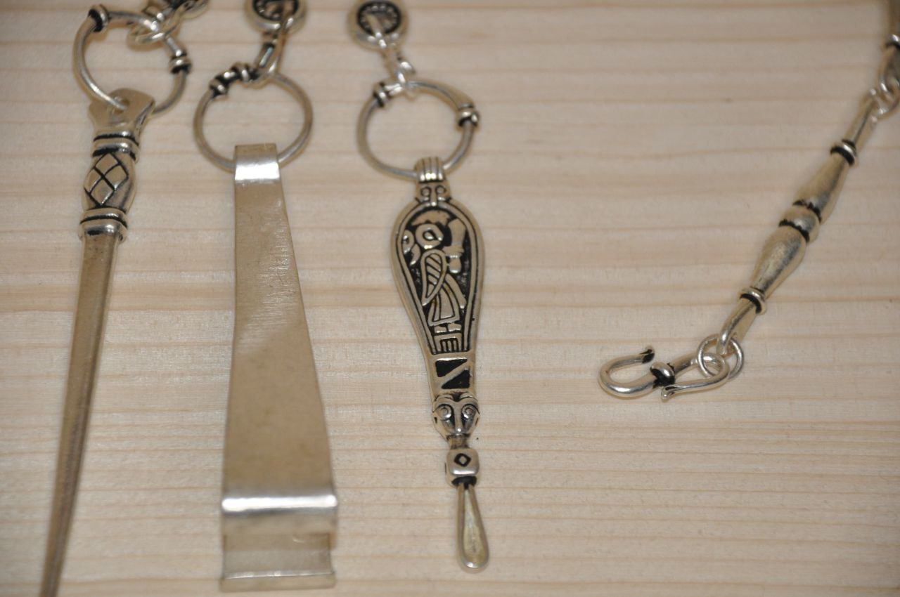 Wikinger-Hygiene-Set aus Bronze, versilbert