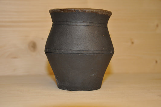 Frühmittelalterlicher Knickwandbecher