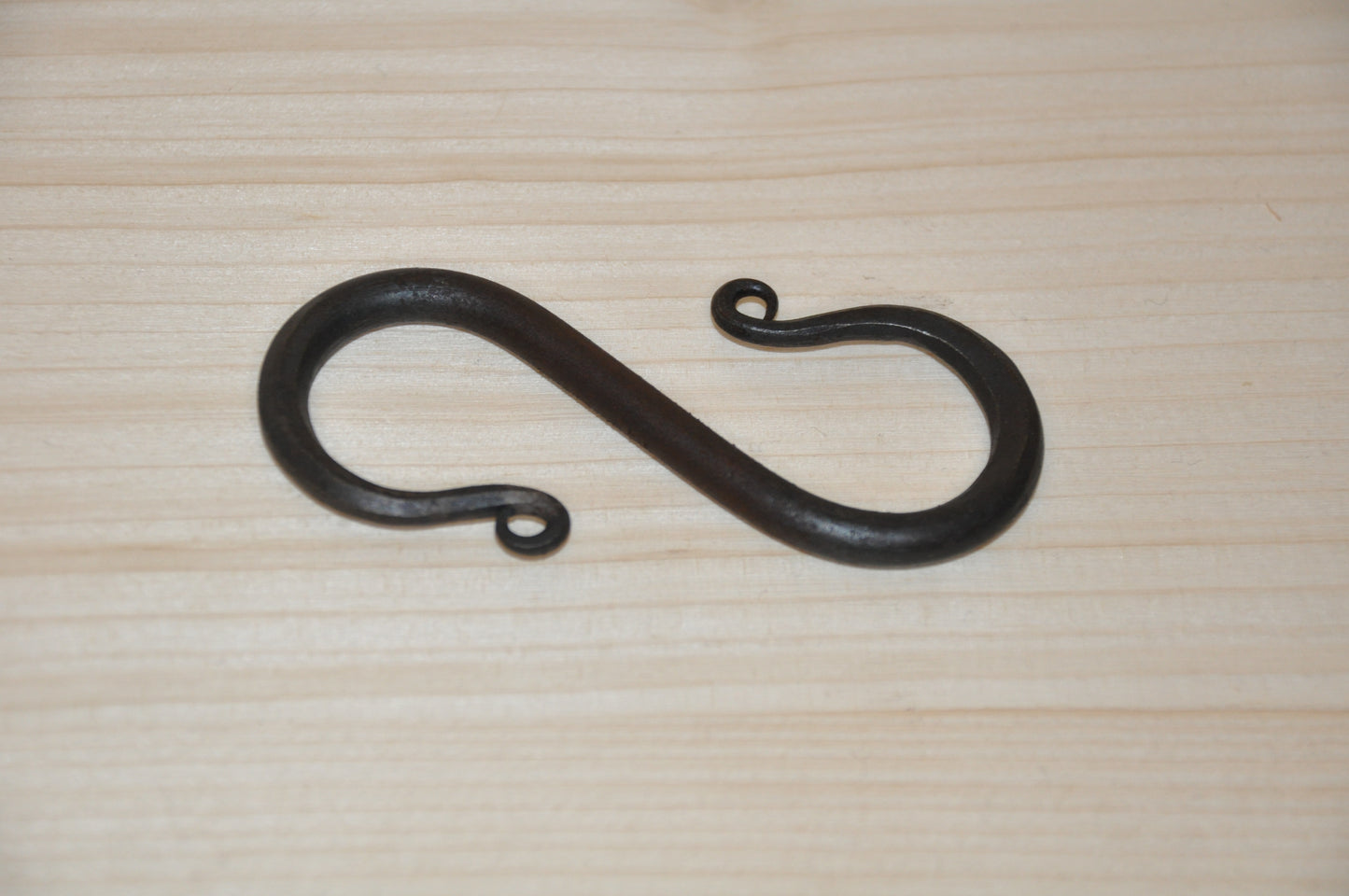 S-Haken aus geschmiedetem Eisen (Einzelabgabe)